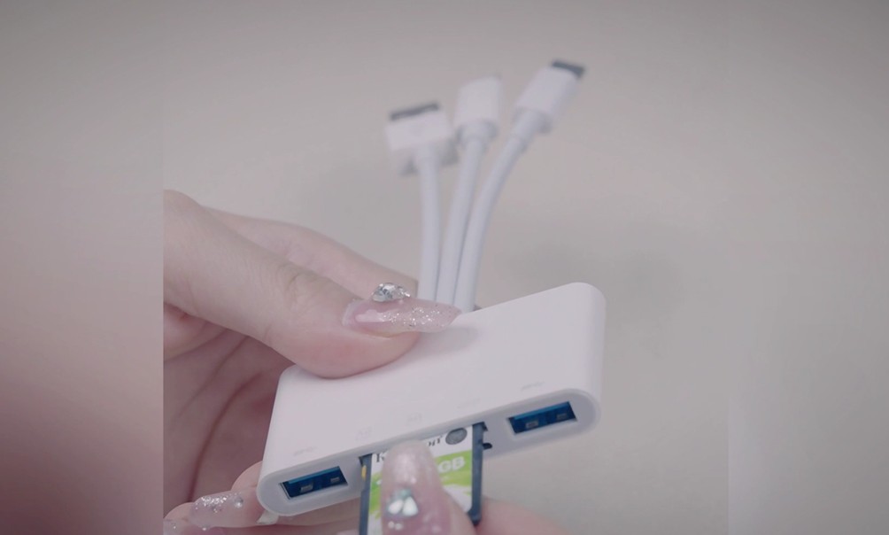 USB C Micro SD Card Reader